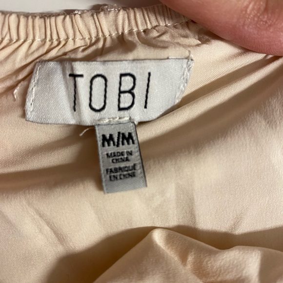 Tobi Off Shoulder Lace Nude Crop Top Size M - Picture 4 of 5